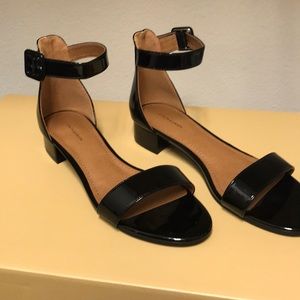 Black patent leather flats